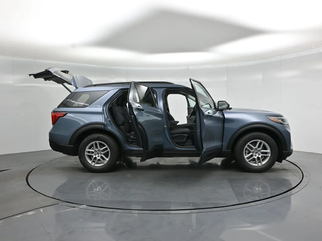 2026 Ford Explorer Active - Photo 4