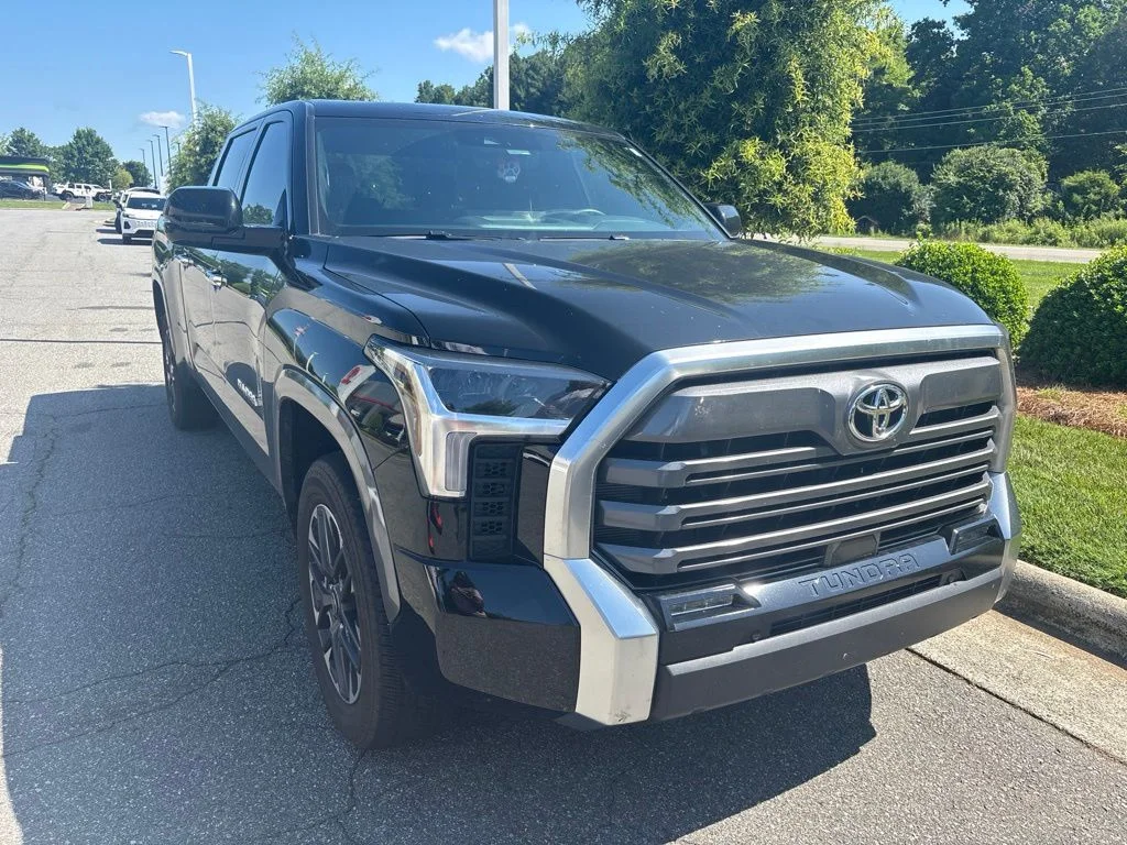 Used 2025 Gray Toyota Limited image 6