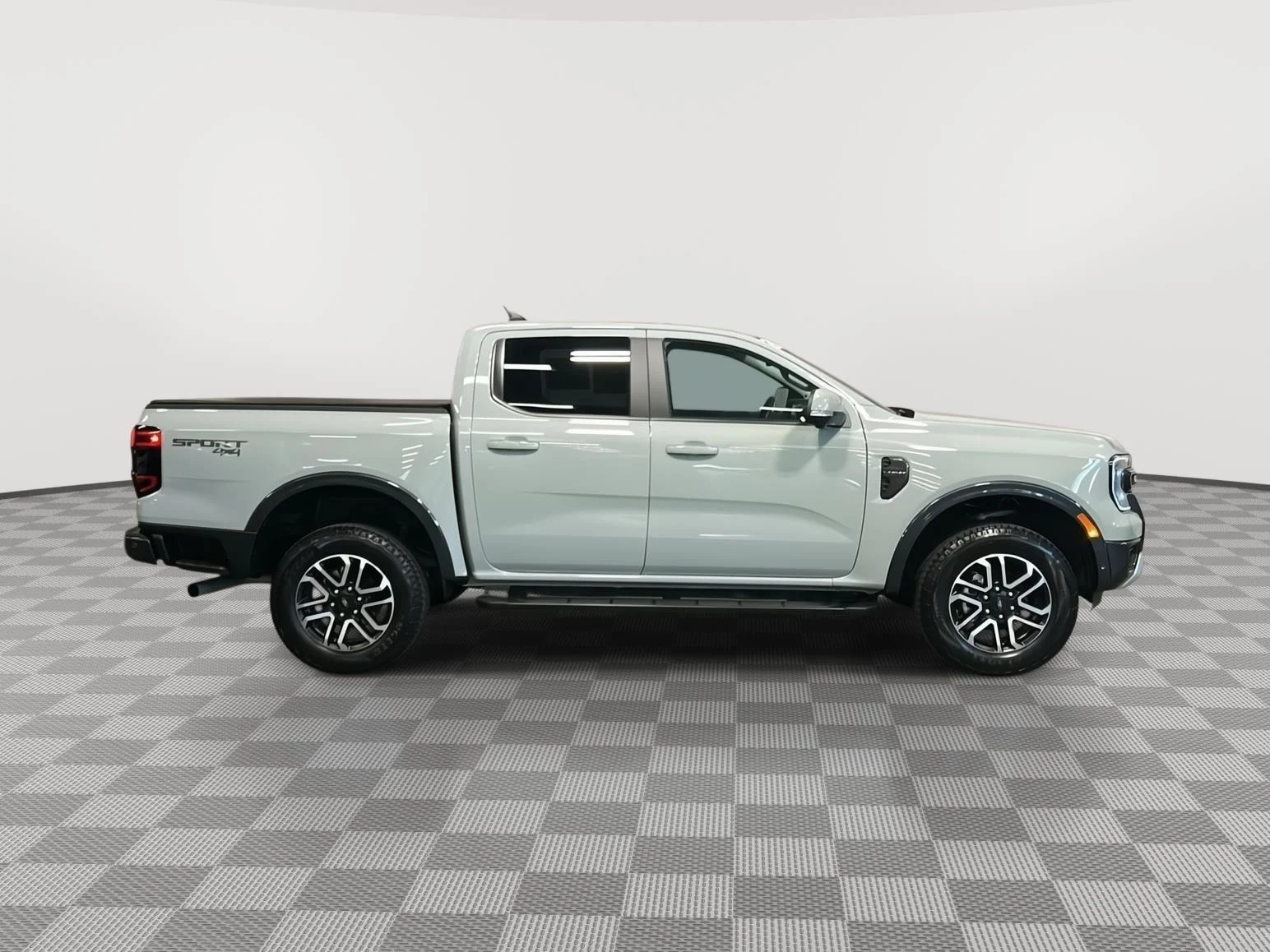 Used 2024 Cactus Gray Ford LARIAT image 2
