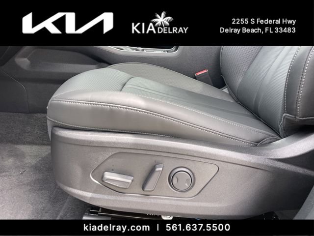 2026 Kia Sorento S - Photo 18