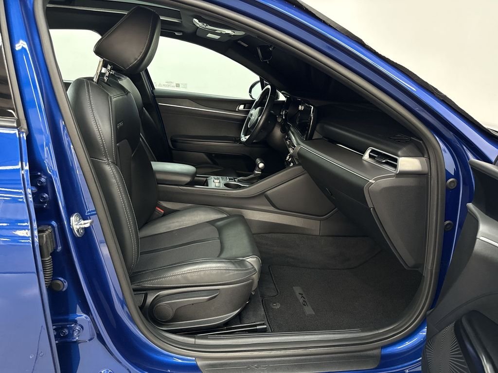 Used 2022 Sapphire Blue Kia GT-Line image 18