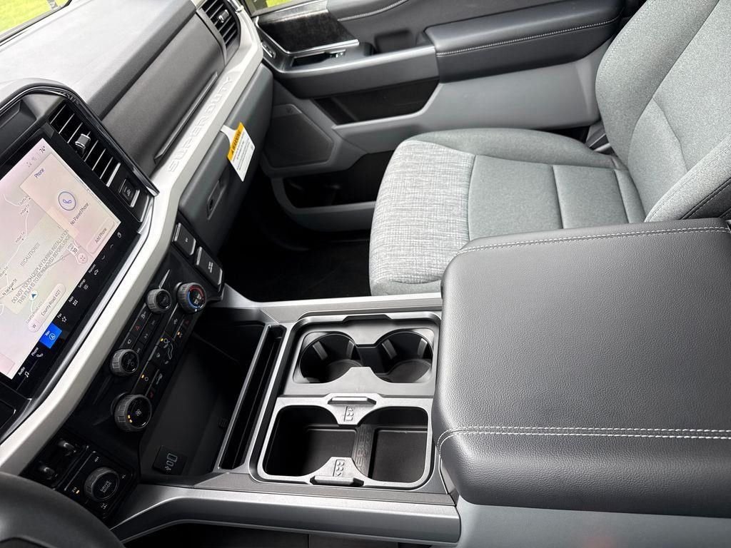 2026 Ford F-250 Super Duty XLT - Photo 37