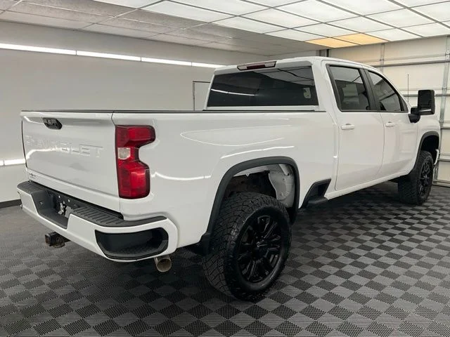 Used 2021 White Chevrolet LT image 21