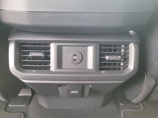 New 2026 Silver Metallic Ford Lariat image 15