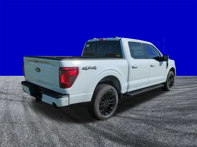 New 2026 Oxford White Ford XLT image 4