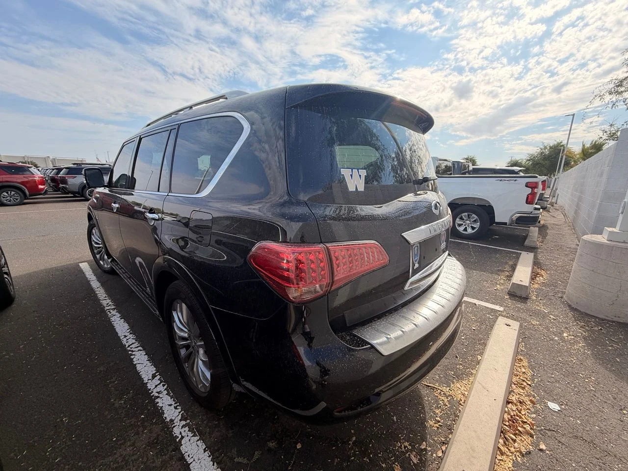Used 2016 Black Obsidian INFINITI Base image 6