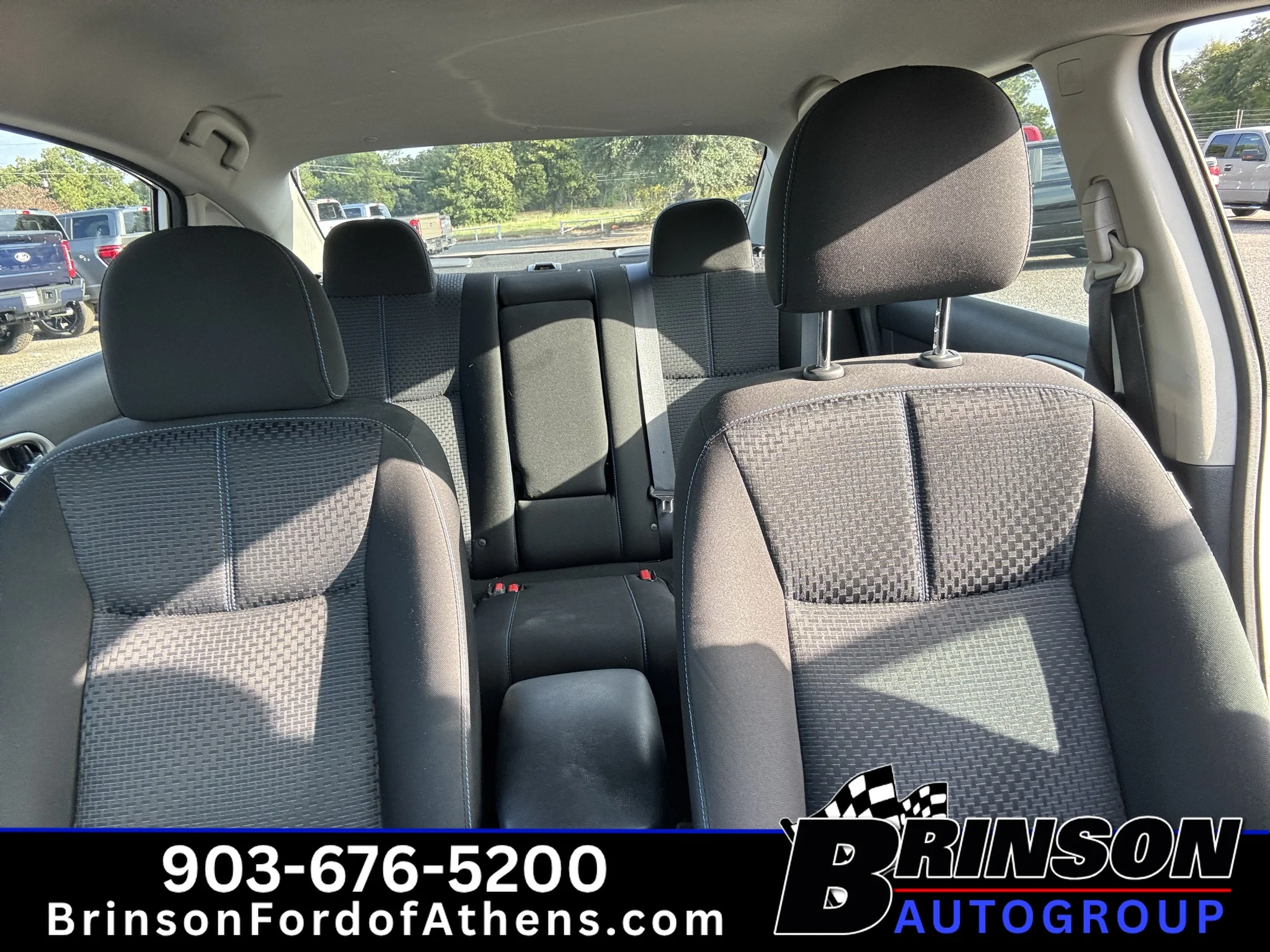 Certified Used 2018 Aspen White Nissan SR image 19