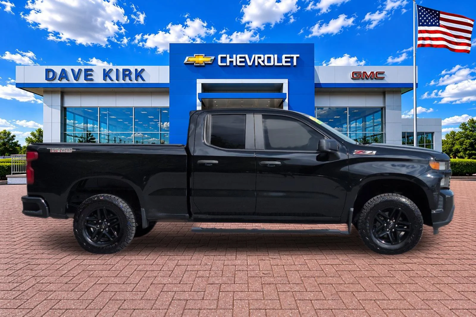Used 2019 Black Chevrolet Custom Trail Boss image 2