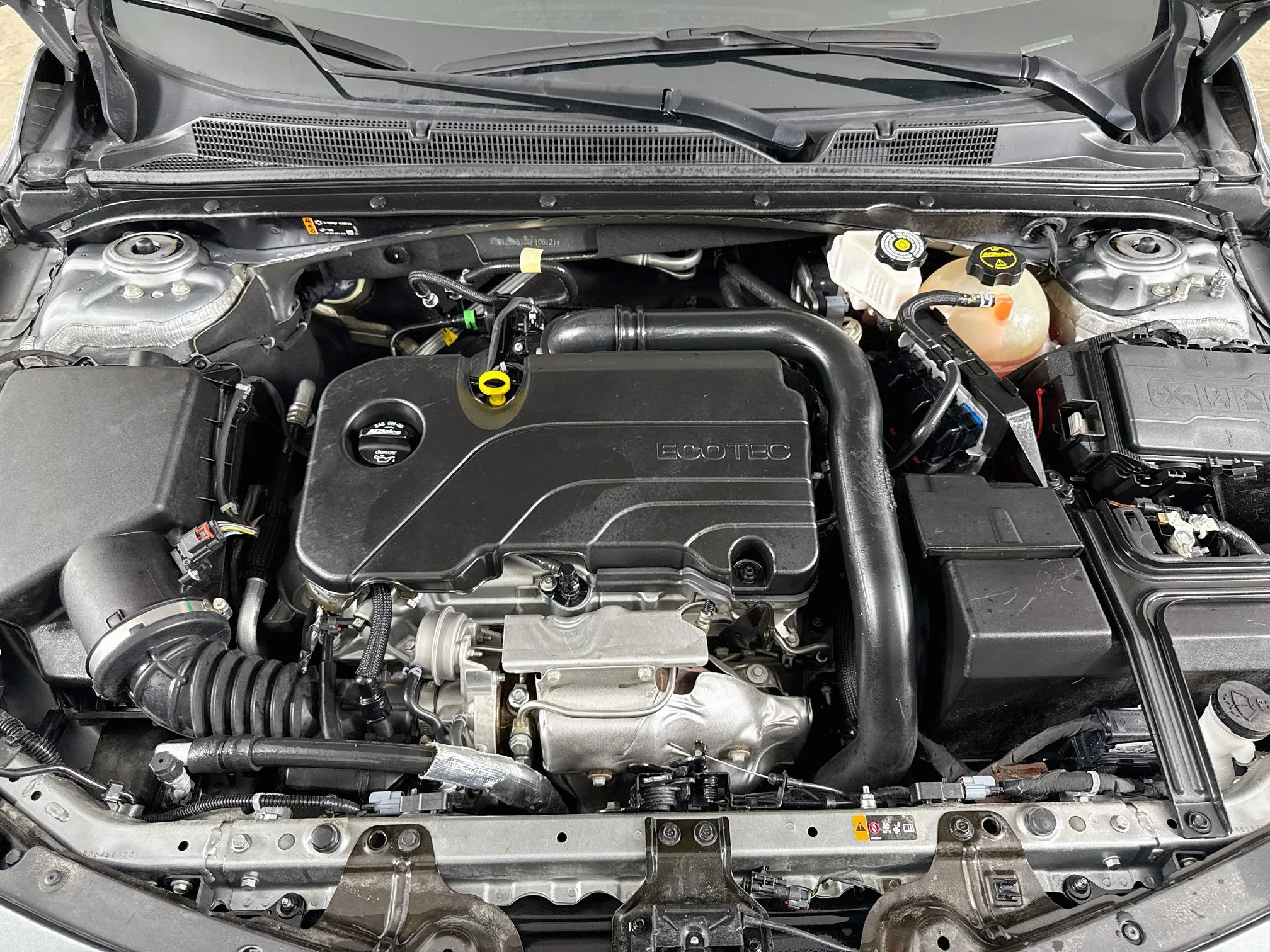Used 2025 Sterling Gray Metallic Chevrolet LS image 31