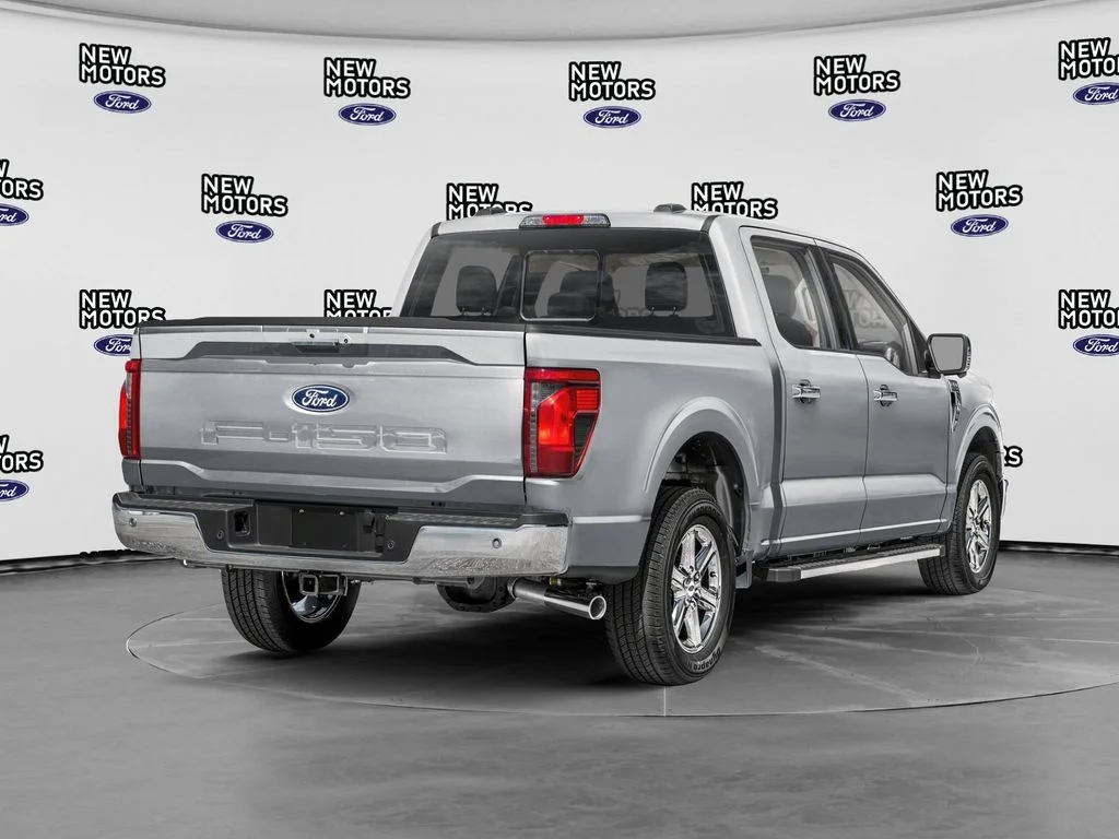 Used 2024 Silver Metallic Ford XLT image 4