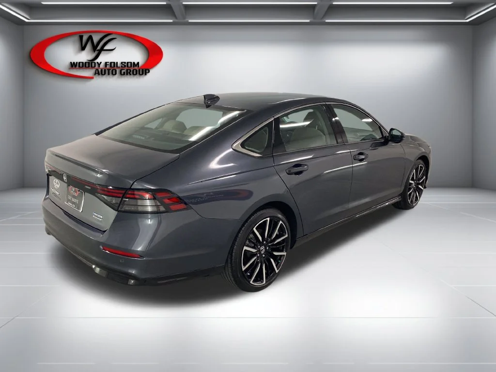 Used 2025 Gray Honda Touring image 6