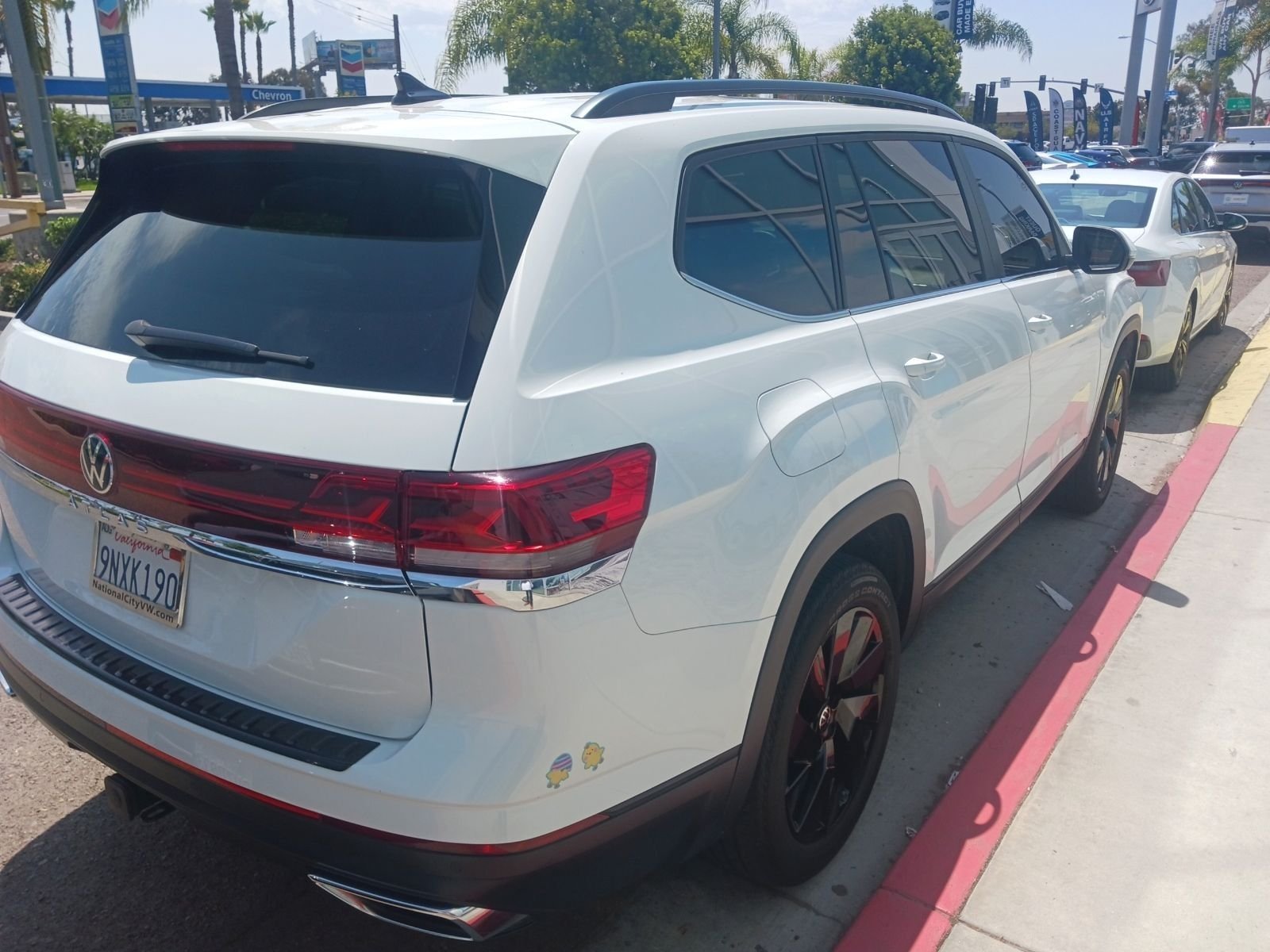 Used 2024 Pure White Volkswagen 2.0T SE w/Technology image 4