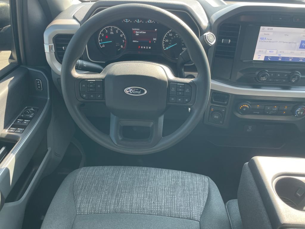 Used 2023 Gray Ford XLT image 10