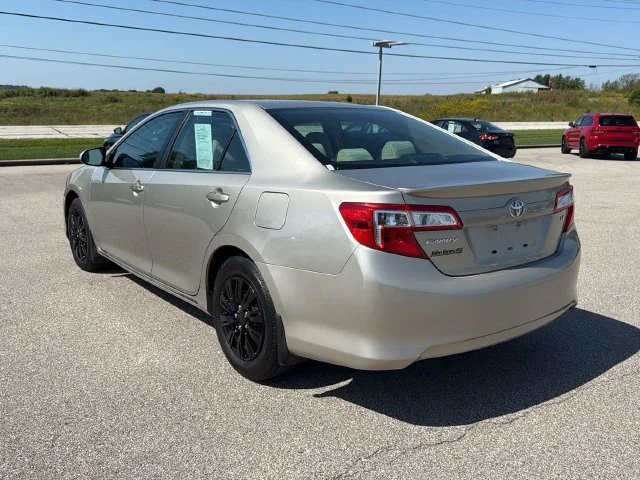 Used 2014 Creme Brulee Toyota LE image 19