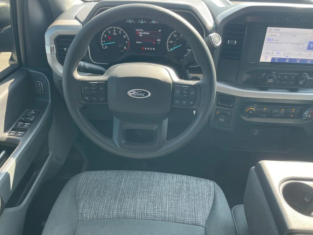 Used 2023 Gray Ford XLT image 10