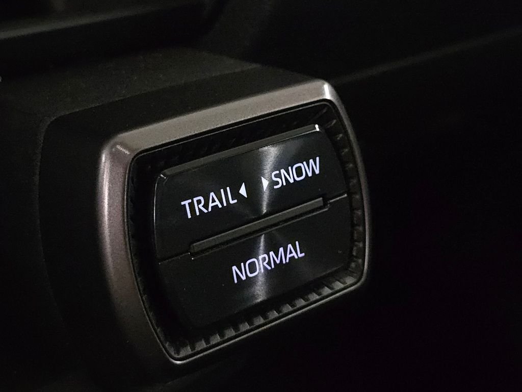 Used 2026  Toyota XSE image 34
