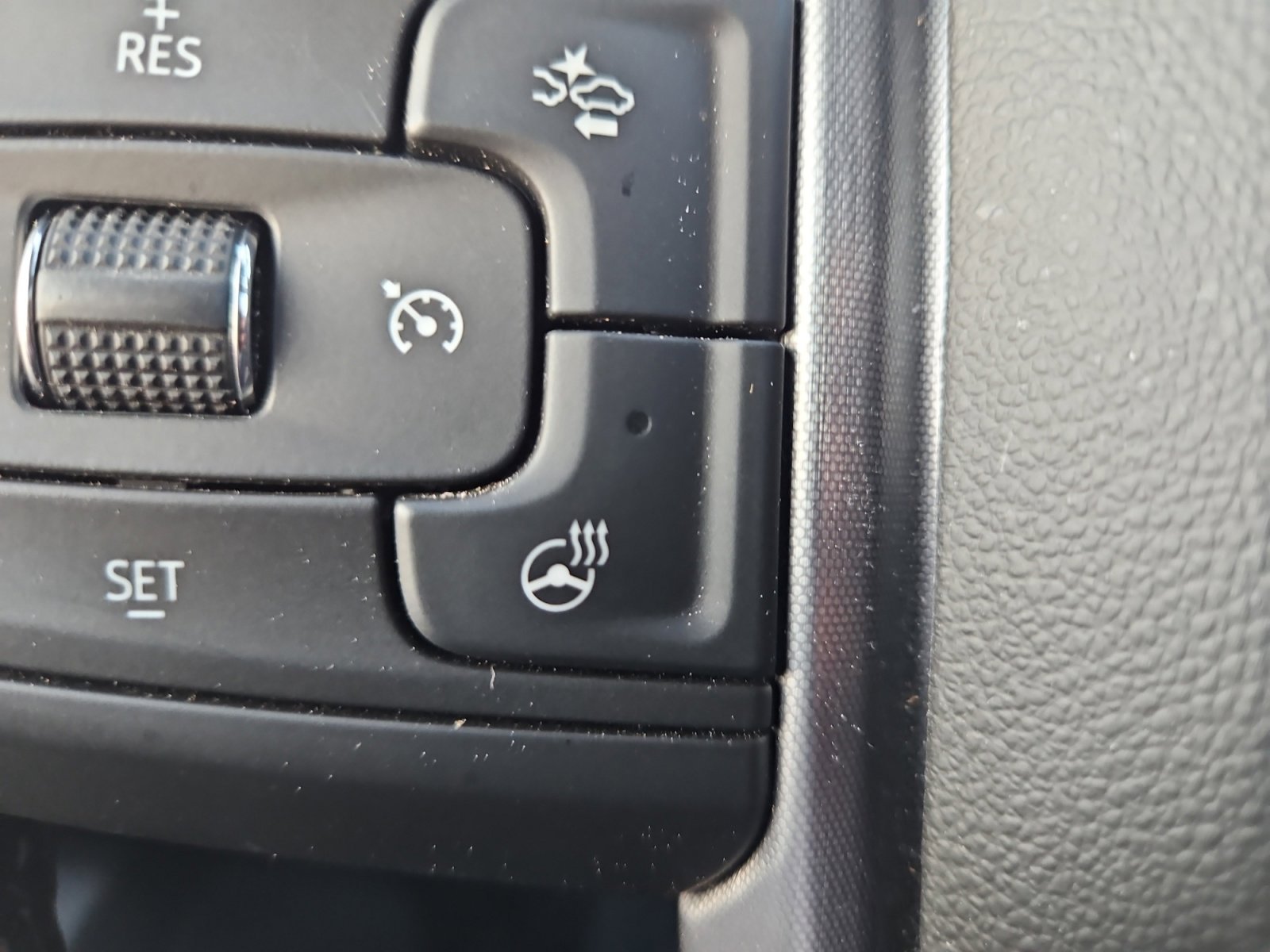 Used 2024 Titanium Rush Metallic GMC Elevation image 24