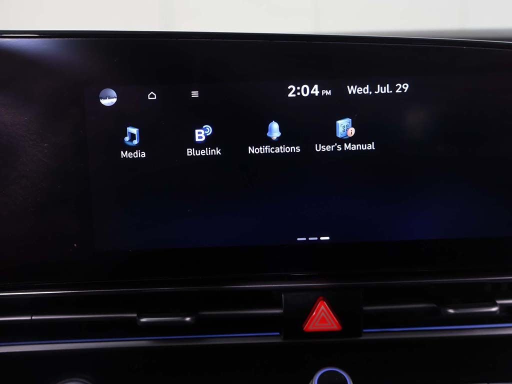 Used 2025 Black Hyundai SEL Convenience image 42
