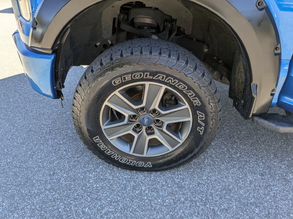 Used 2016 Blue Flame Metallic Ford XLT image 37