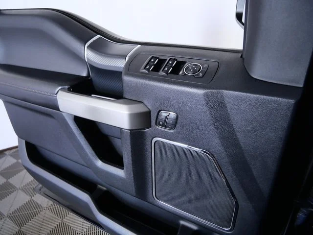 Used 2020 Black Ford Lariat image 27