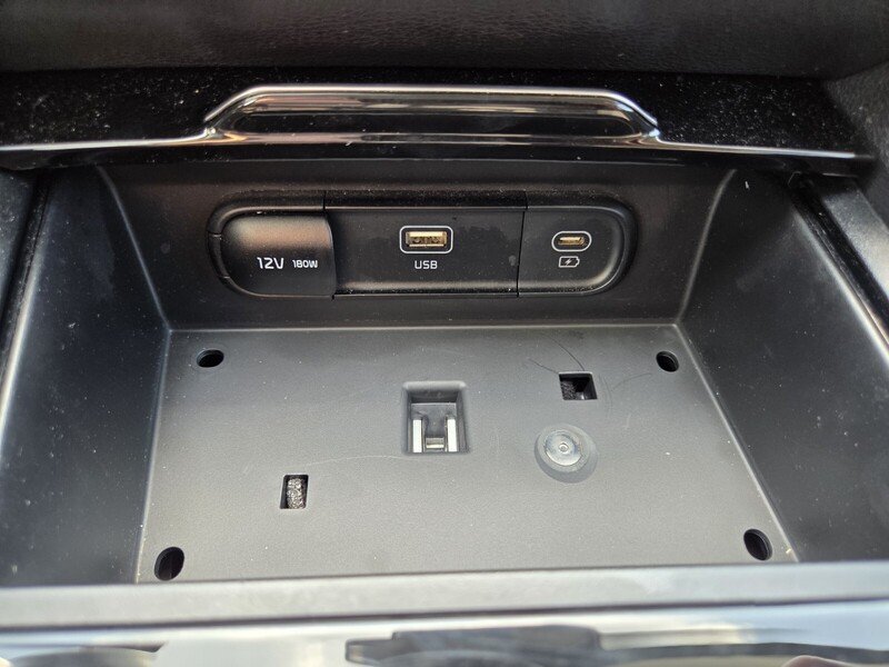 Used 2023 Black Kia LX image 17