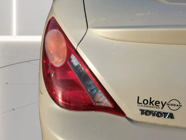 Used 2006  Toyota SLE image 10
