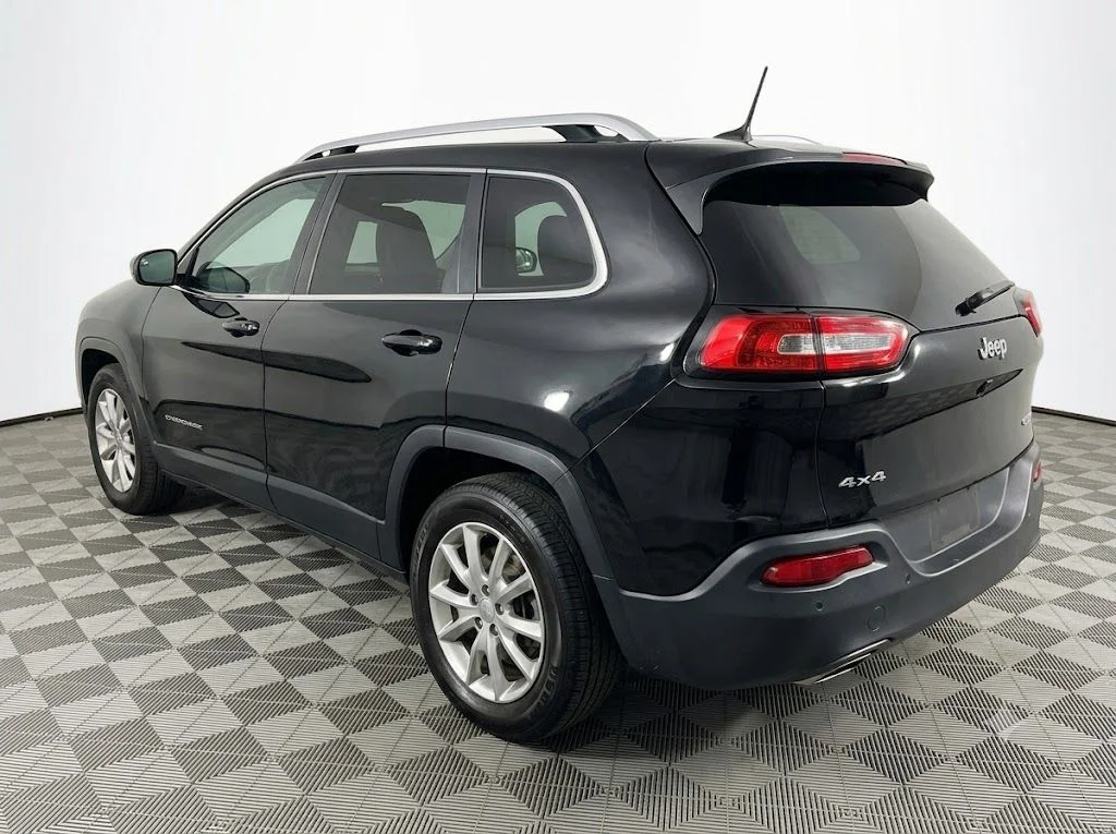 Used 2018 Black Jeep Limited image 4