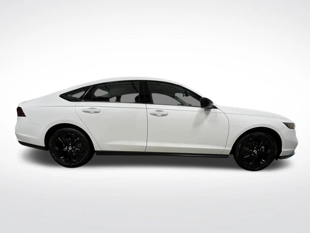 Used 2025  Honda SE image 8