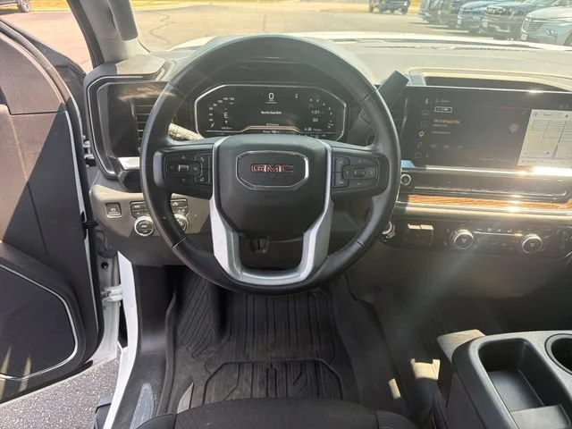 Used 2023 Summit White GMC SLE image 16