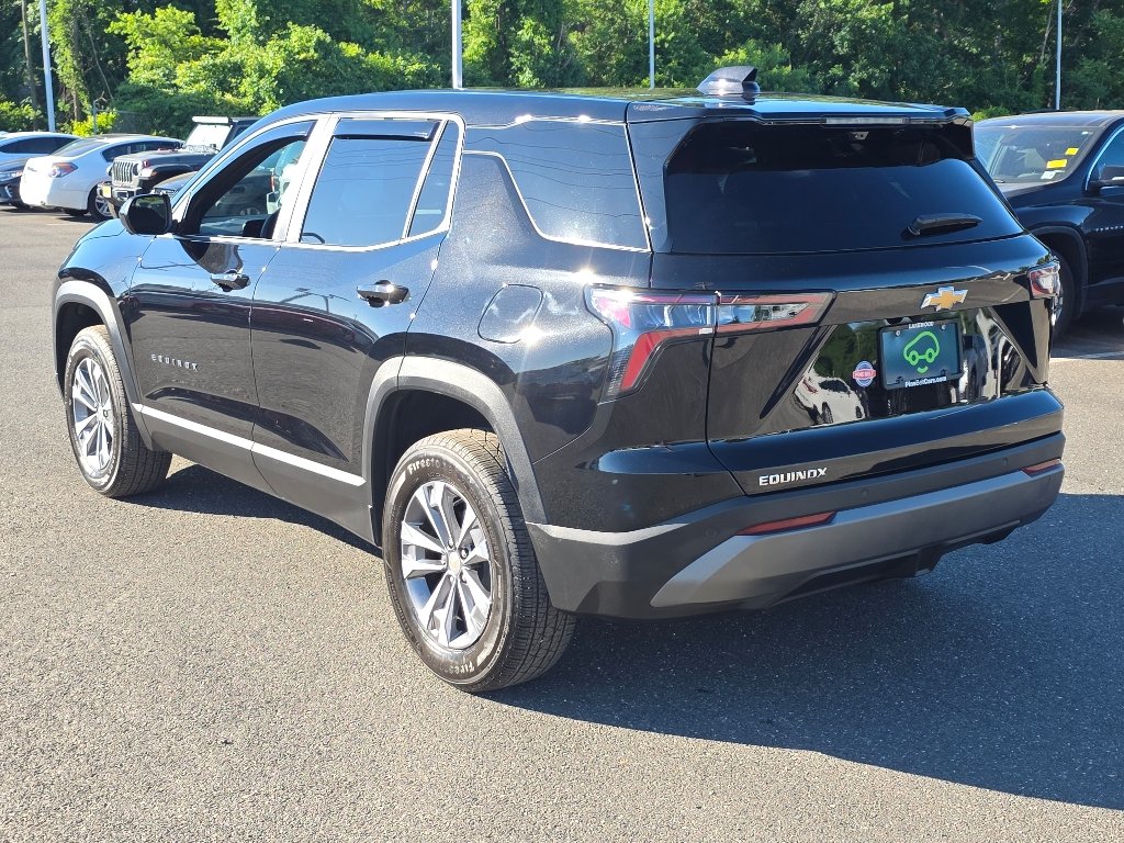 Certified Used 2025 Mosaic Black Metallic Chevrolet LT image 13