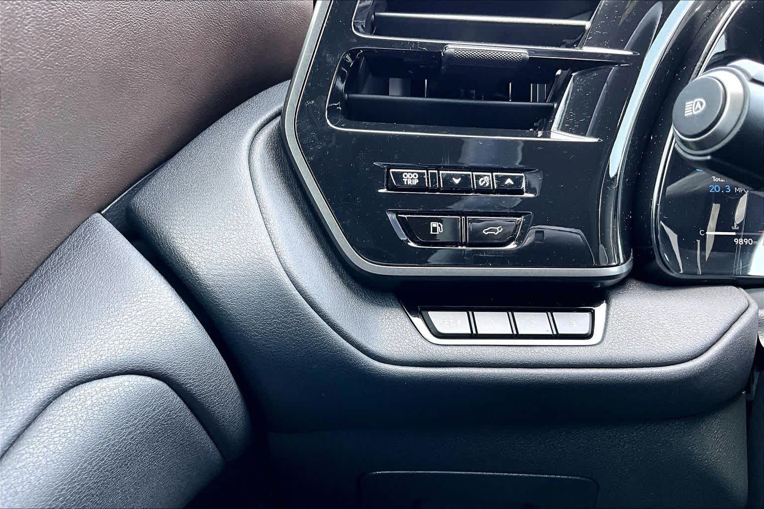 Used 2025 Celestial Silver Metallic Lexus Premium image 36