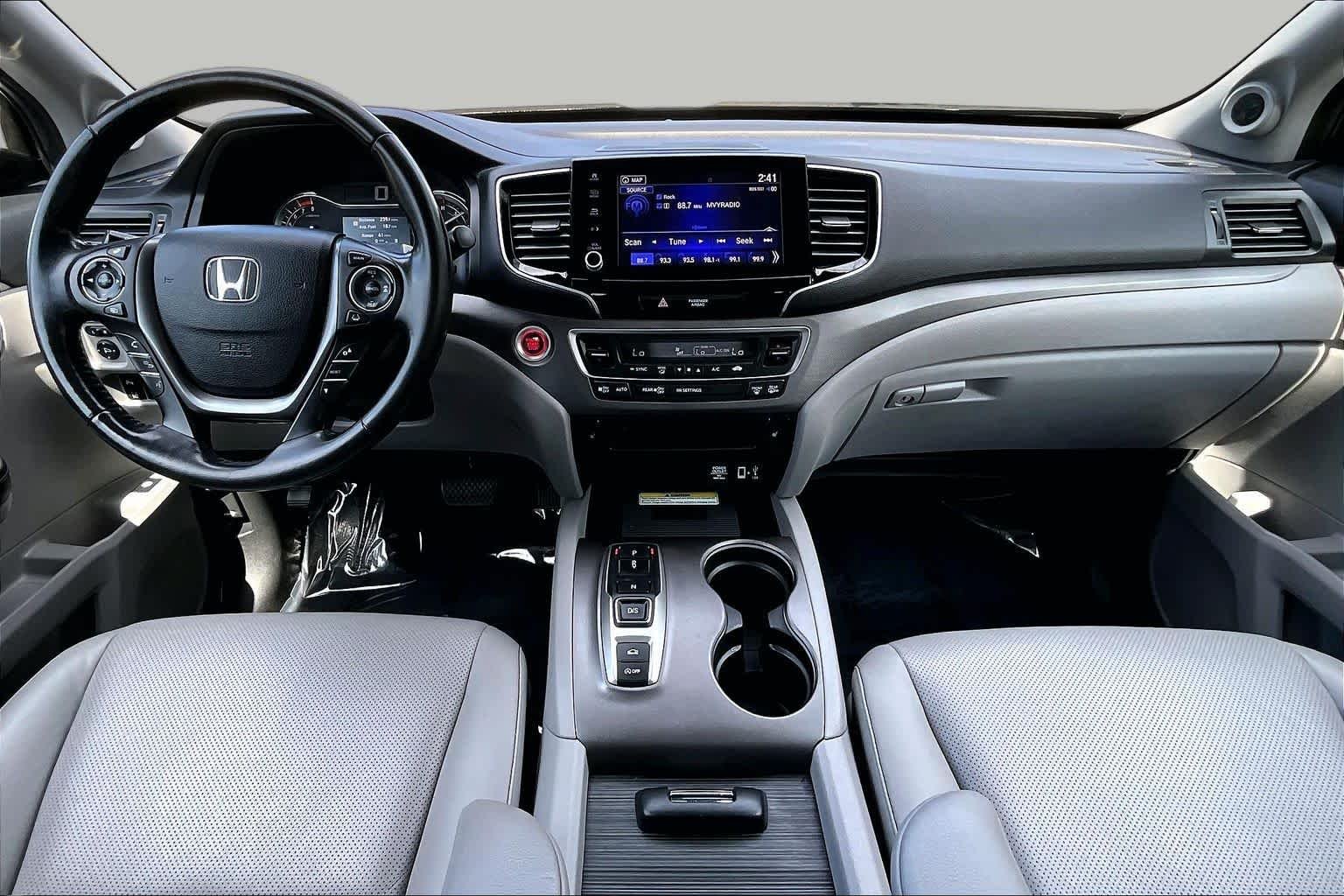 Used 2022 Obsidian Blue Pearl Honda RTL-E image 16