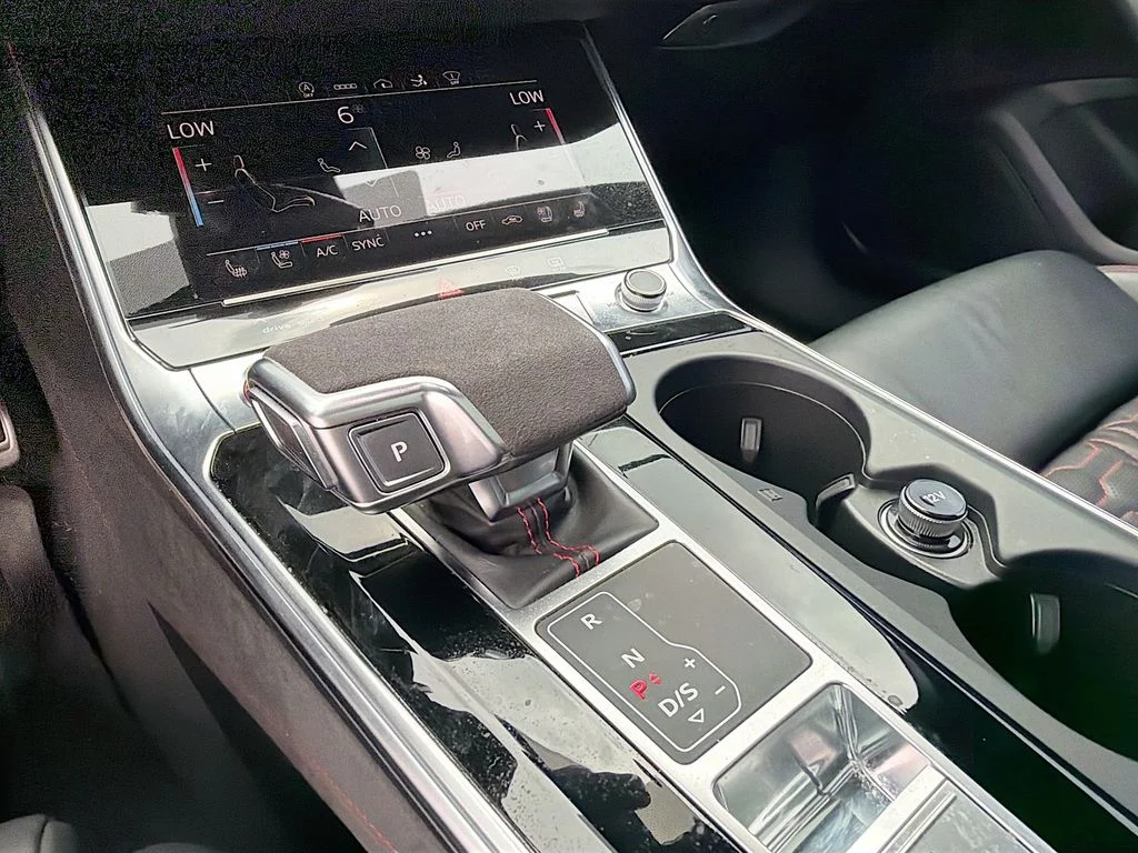 Used 2022  Audi 4.0T image 17