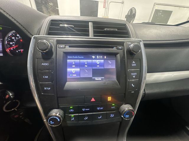 Used 2015 Gray Toyota SE image 16