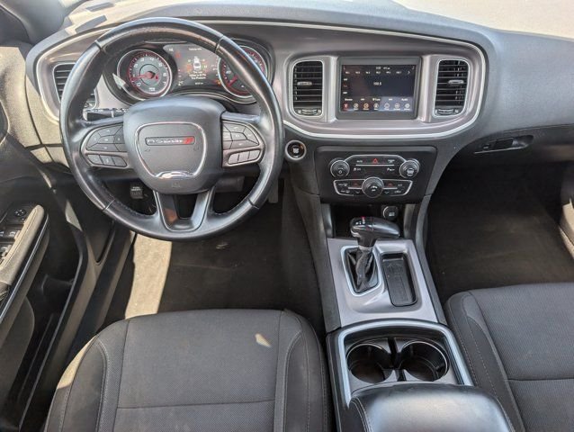 Used 2022  Dodge SXT image 6