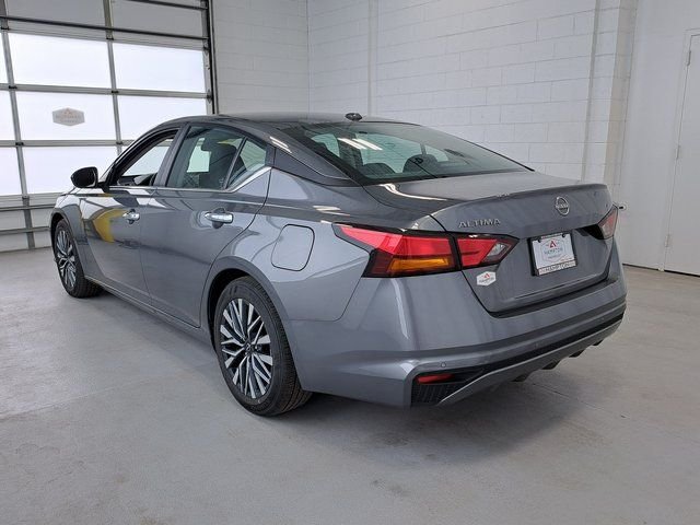 Used 2025 Gray Nissan 2.5 SV image 7
