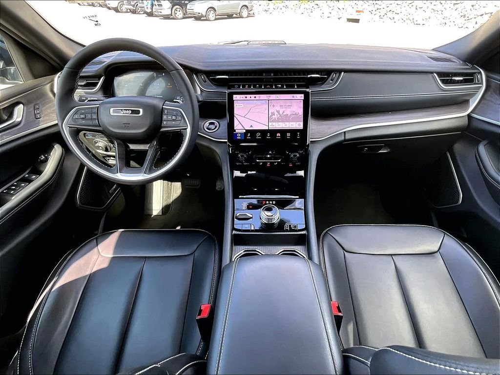 Used 2024 Silver Jeep 4xe image 21