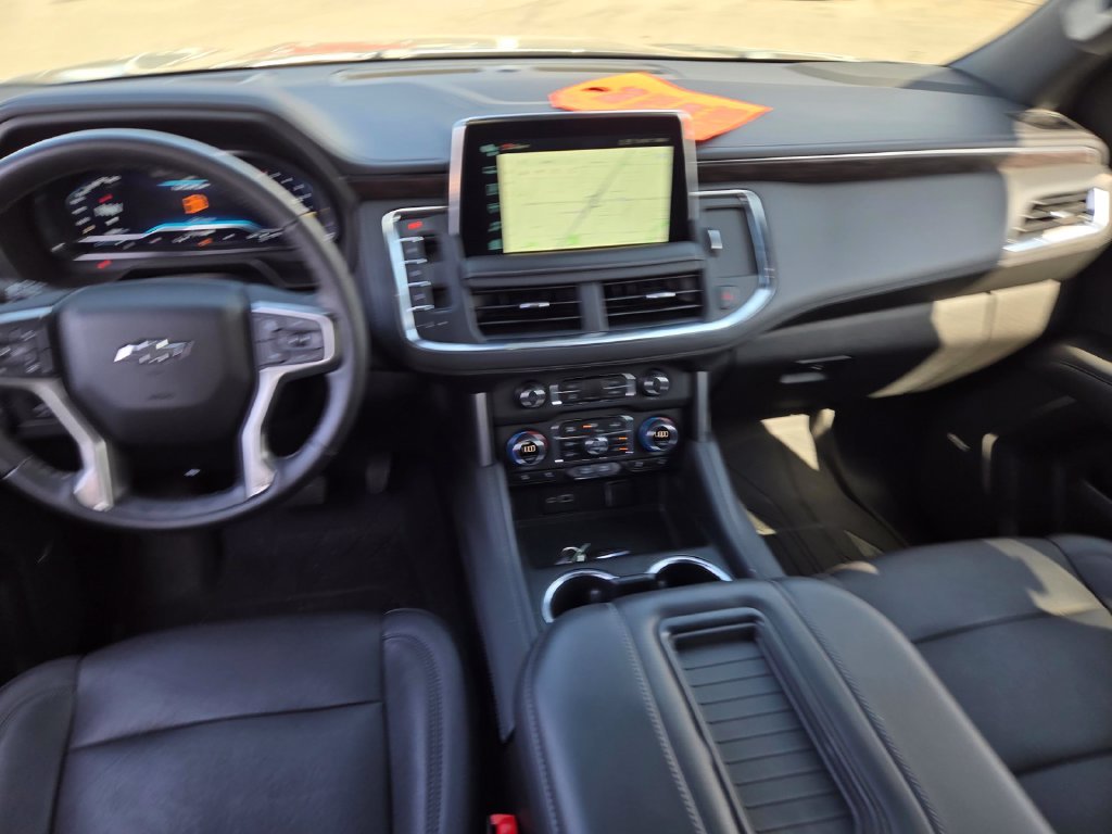 Used 2023 Black Chevrolet Z71 image 15