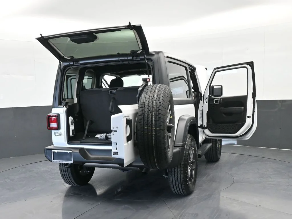 New 2026 Bright White Clear-Coat Exterior Paint Jeep Sport image 62