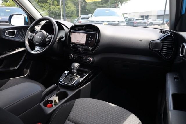 Used 2025 Surf Blue Kia EX image 38
