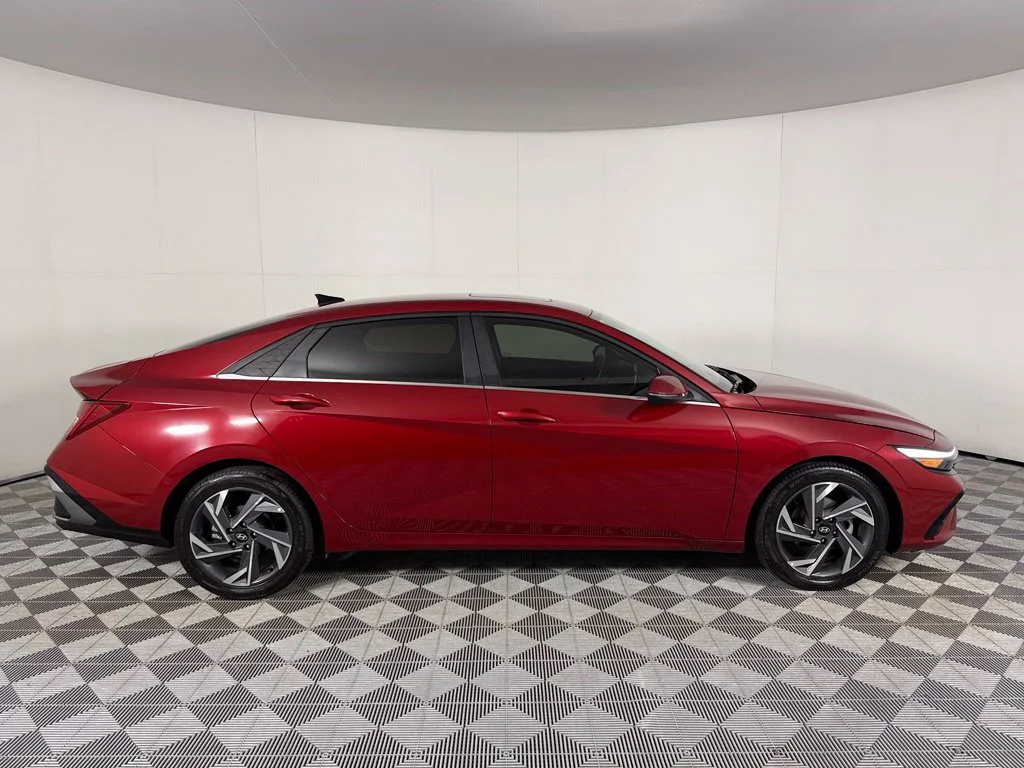 Certified Used 2025 Red Hyundai Limited image 5