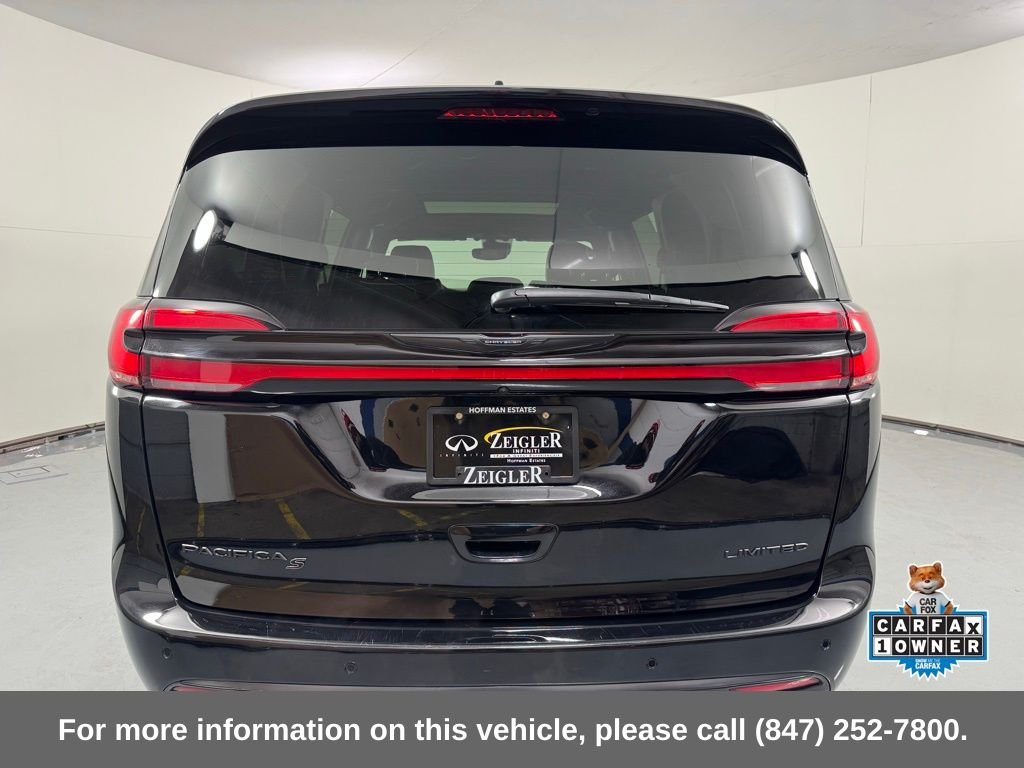Used 2025 Diamond Black Crystal Pearlcoat Chrysler Limited image 6
