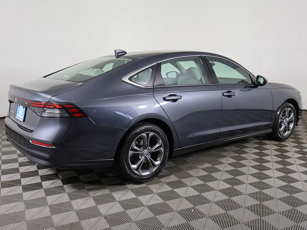 Used 2023 Gray Metallic Honda EX image 10