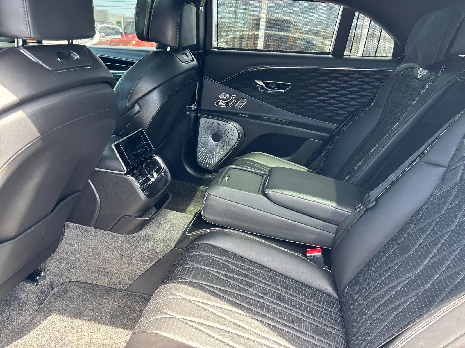 Used 2021 Glacier White Bentley W12 image 9