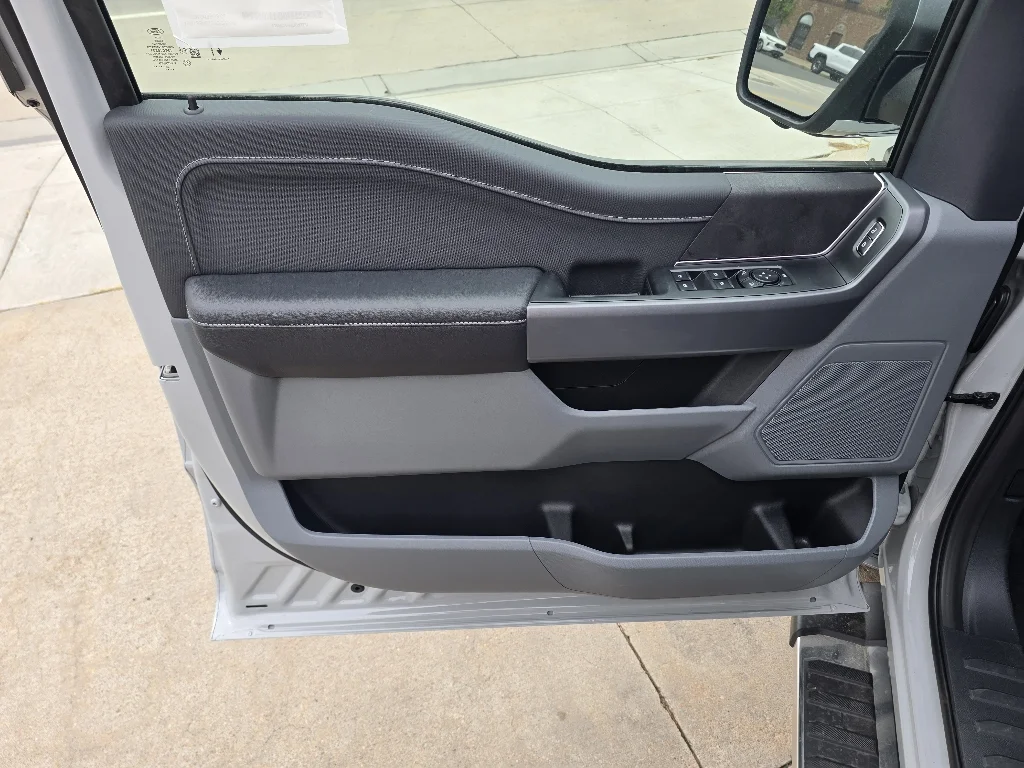 New 2026 Avalanche Ford XLT image 11