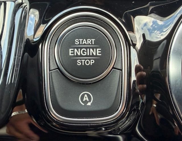 Used 2023  Mercedes-Benz GLA 250 image 22