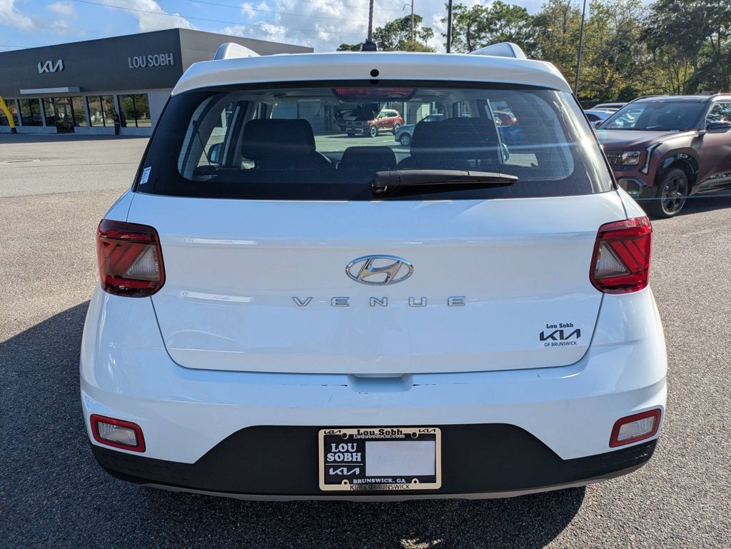 Used 2026 White Hyundai SEL image 5