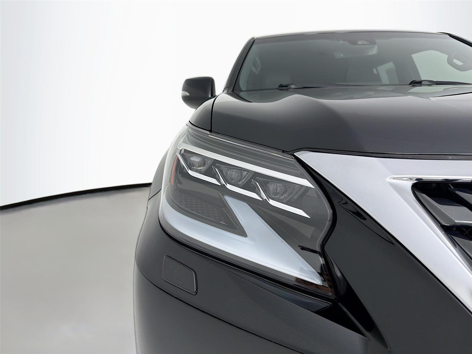 Used 2022 Black LEXUS PREM image 30