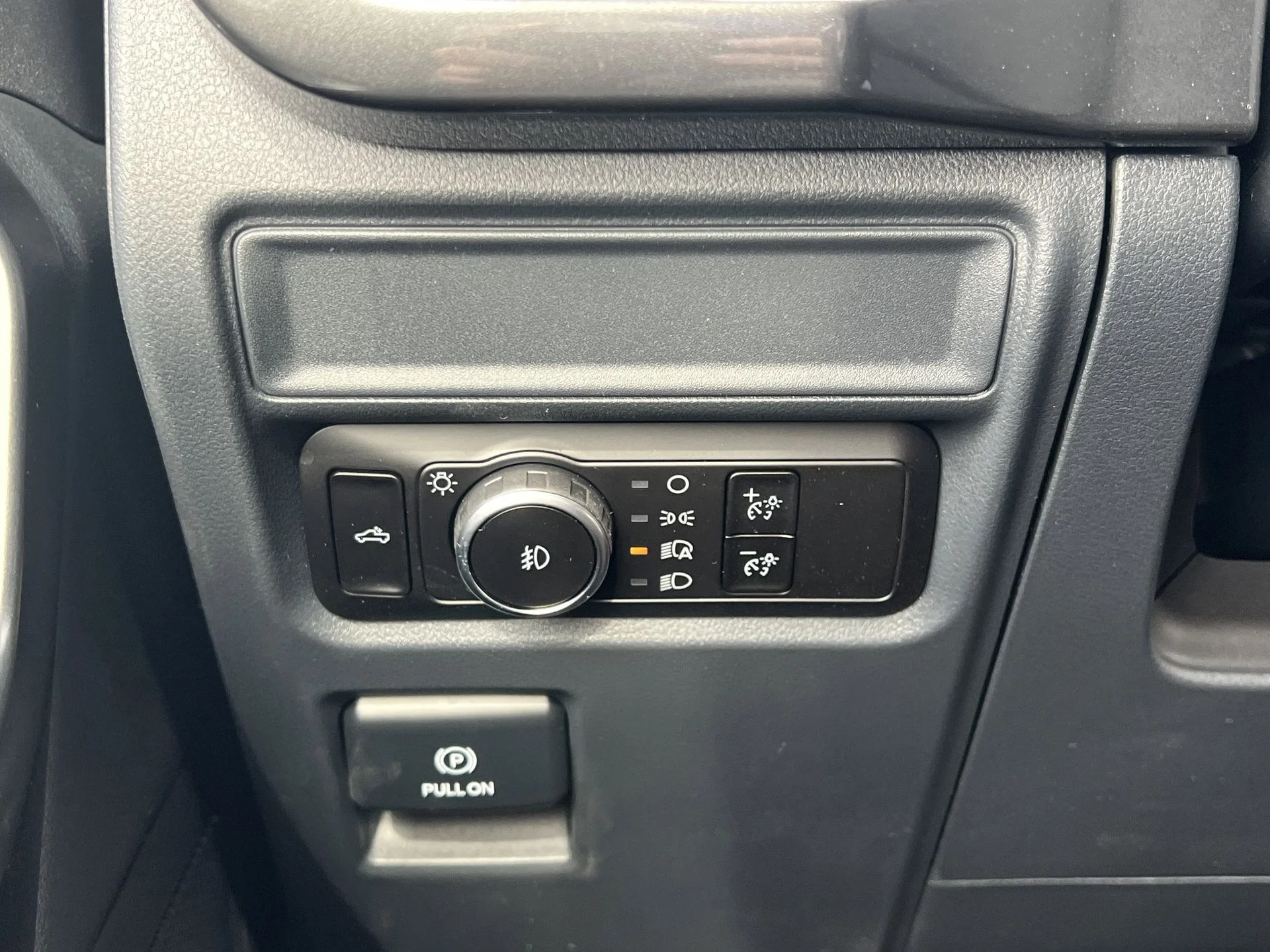 2026 Ford F-150 STX - Photo 13