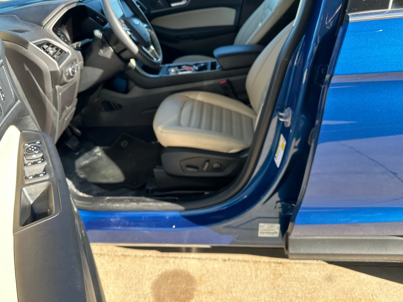 2024 Ford Edge SEL - Photo 17